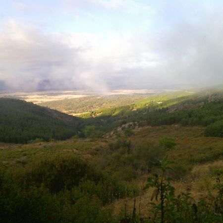 Las Pinoneras Tortoles Luaran gambar